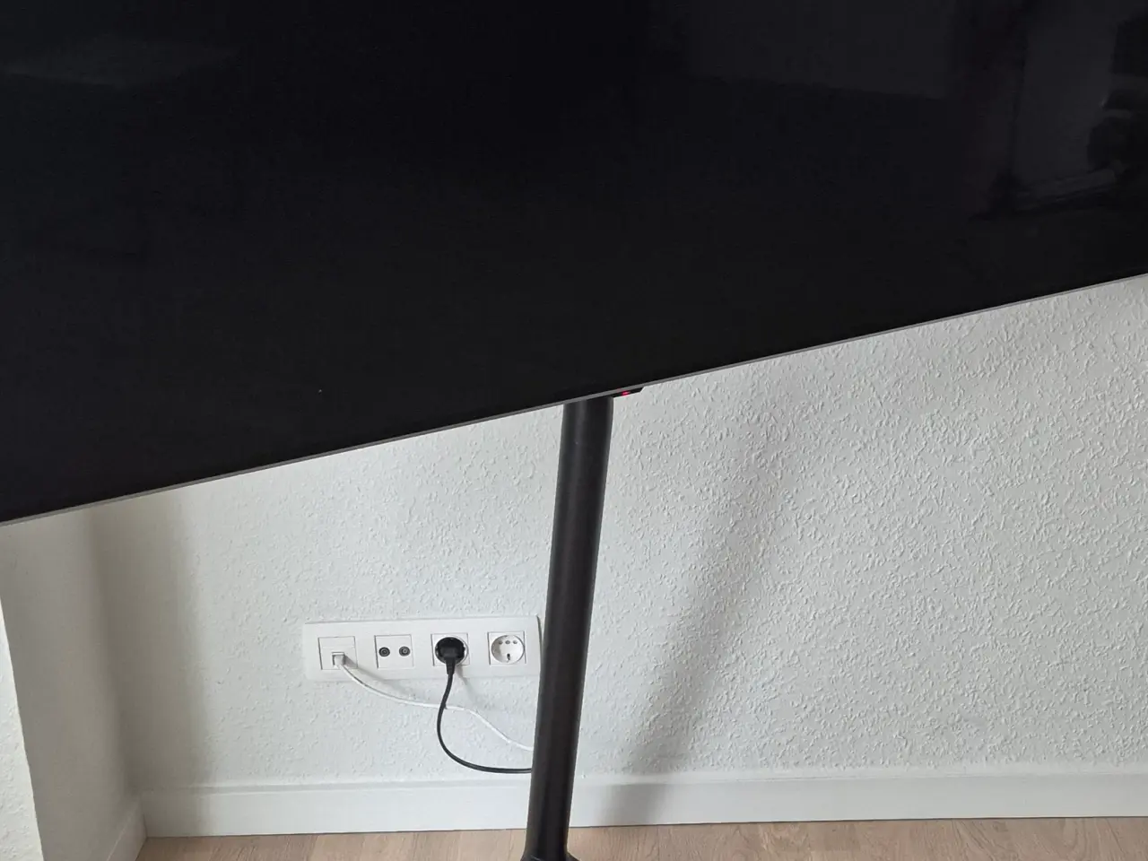 Billede 3 - Nedis TV-stativ