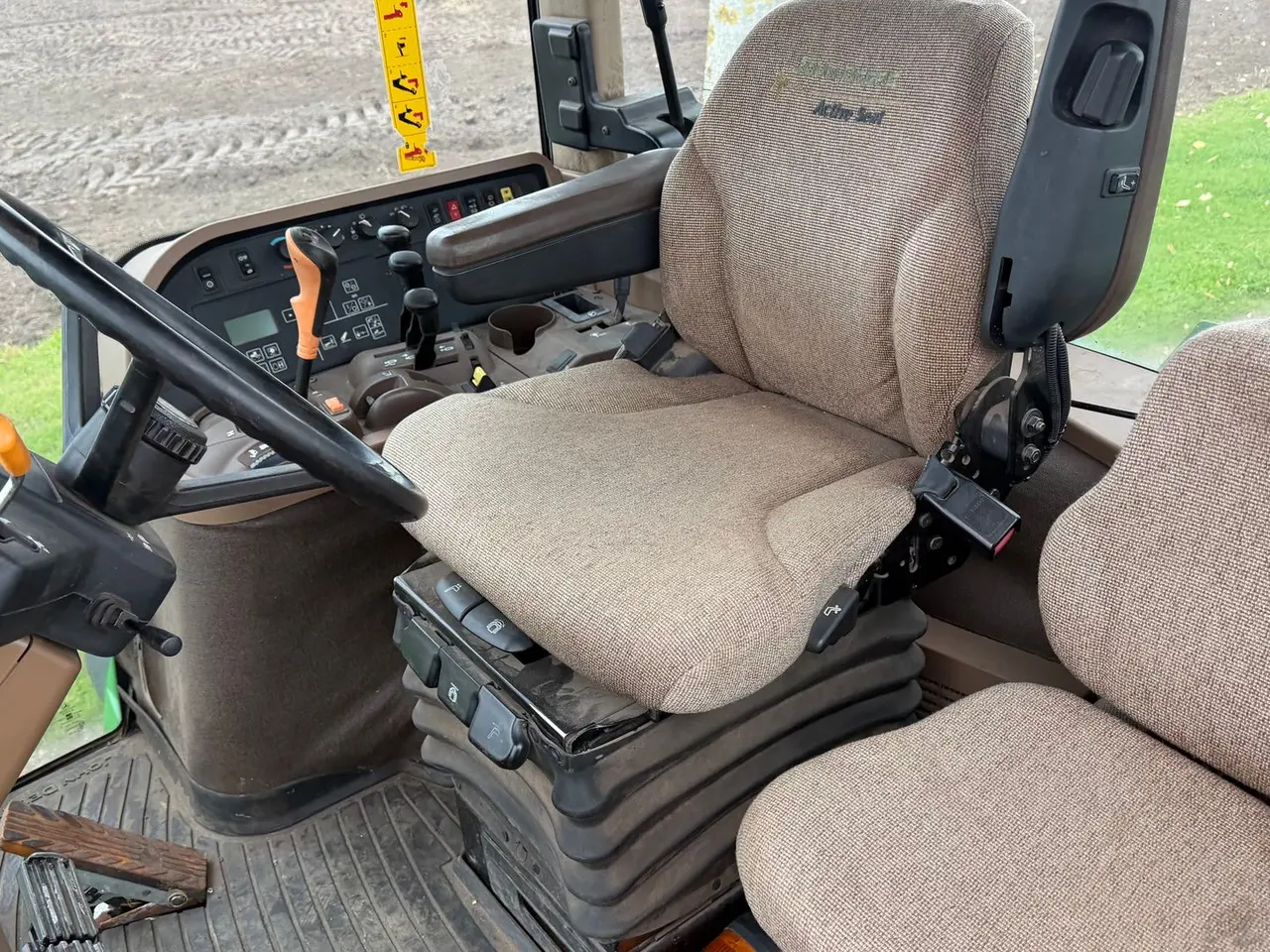 Billede 17 - John Deere 7820 Fin brugt traktor med Hitchkrog, TLS affjedret foraksel mm