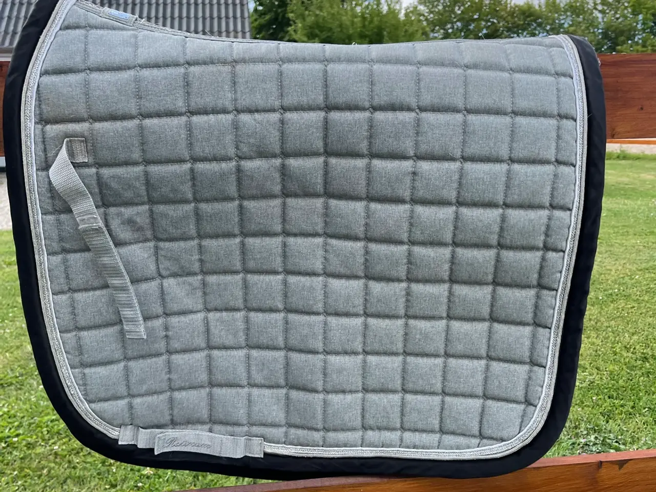 Billede 2 - Rider by Horse Platinum dressurunderlag 17” /full