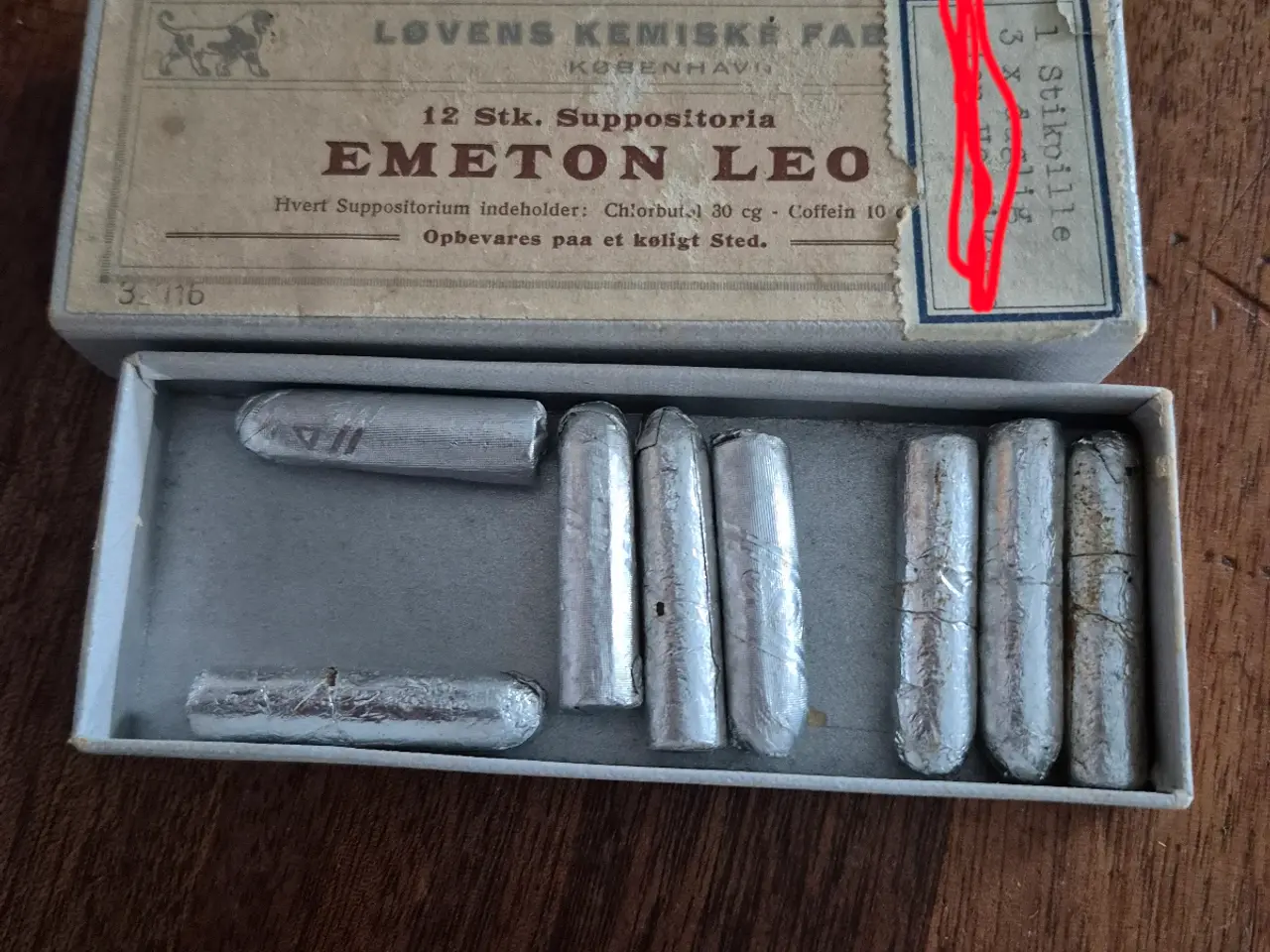 Billede 1 - Ældre medicin æske