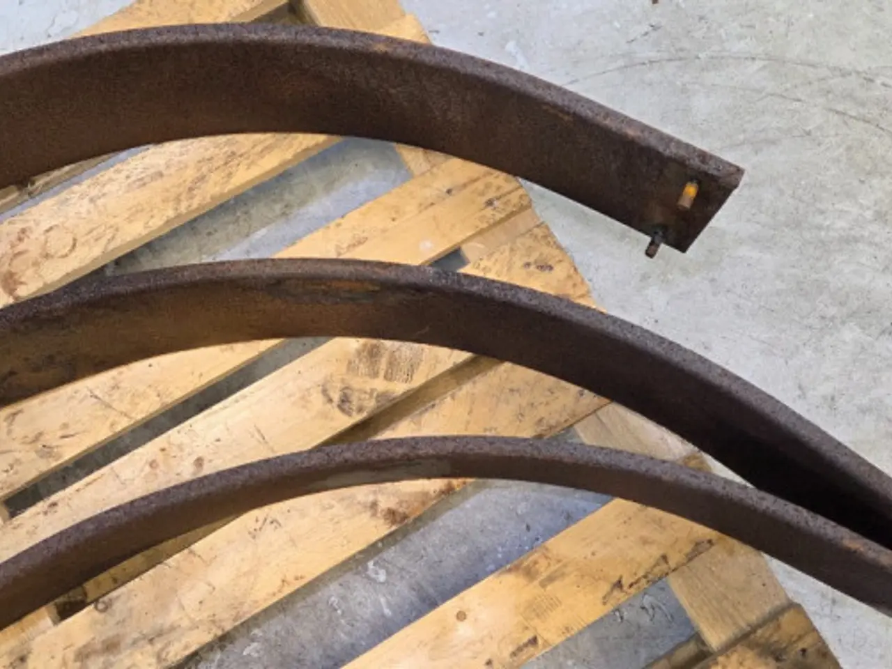 Billede 6 - New Holland BB9060S Plade 84058412  3 Stk