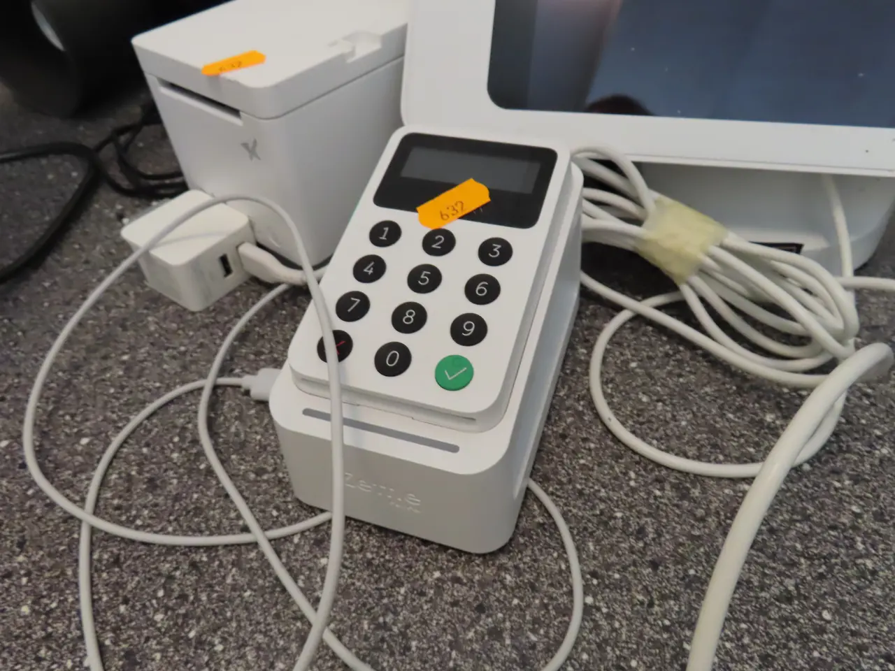 Billede 2 - Betalingsterminal IZETTLE, bonprinter, ipad samt div. tilbehør