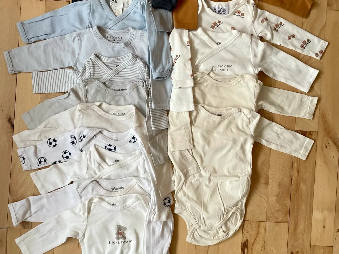 Billede 2 - 🧸 Fin start tøjpakke til dreng str 50/56