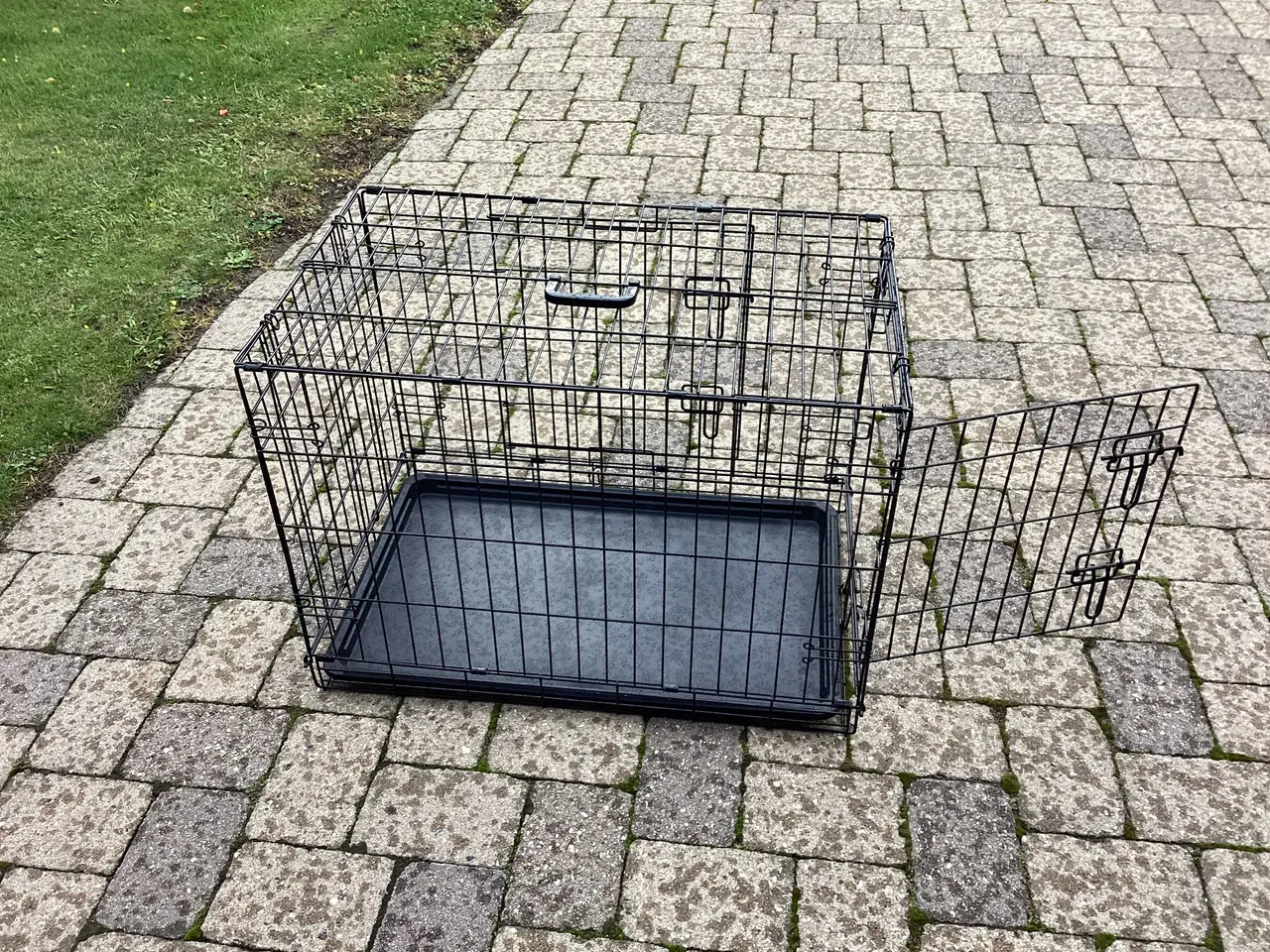 Billede 2 - Hundebur højde 55 cm længde 75 cm bredde 49 cm