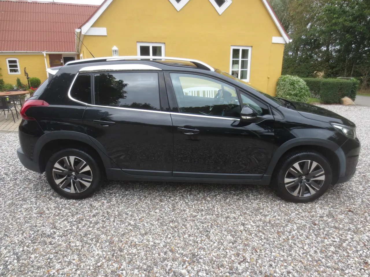 Billede 5 - Pæn Peugeot 2008 1.6 HDi År 17. Nysynet.