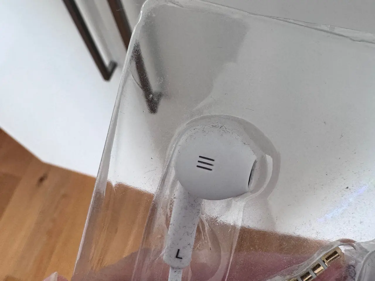 Billede 2 - Wired Earphones 3.5mm Jack Good Condition.