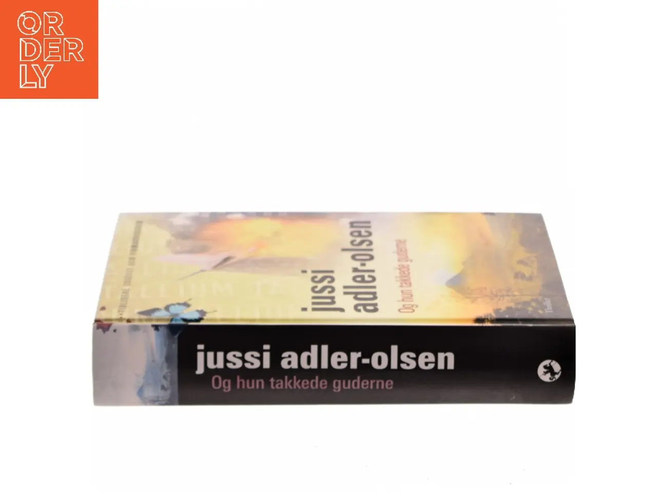 Billede 2 - Og hun takkede guderne af Jussi Adler-Olsen (Bog)