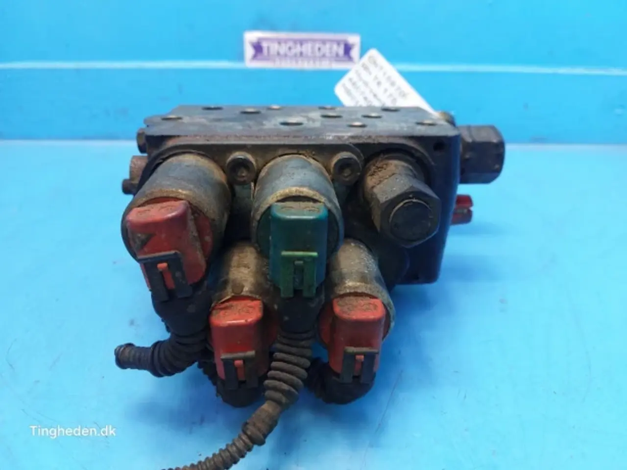 Billede 16 - New Holland T6 Hydraulikventil 48074097