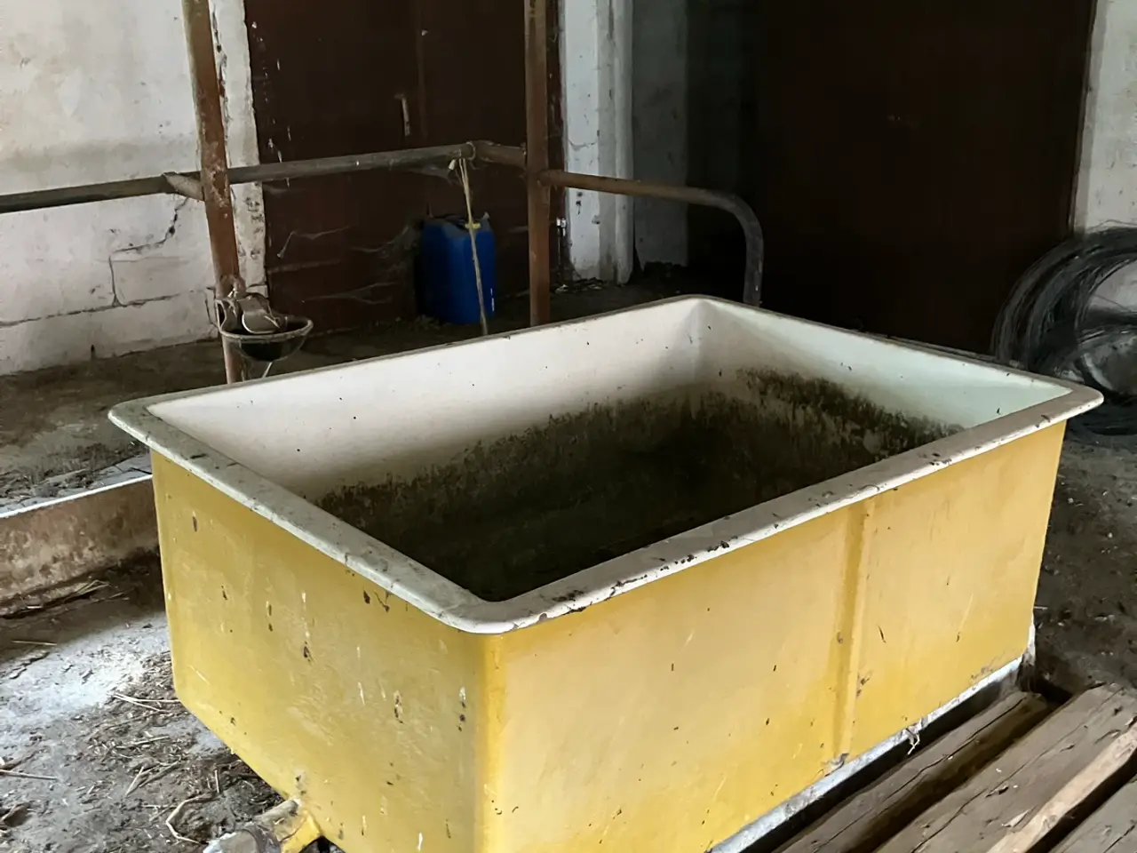 Billede 2 - Vandbeholder 900 liter. 1,5x1,0x0,6 mtr.