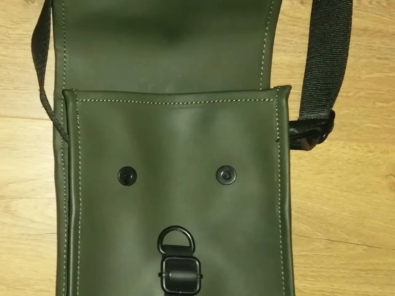 Billede 2 - NY VANDTÆT SKULDERTASKE, ARMYGRØN