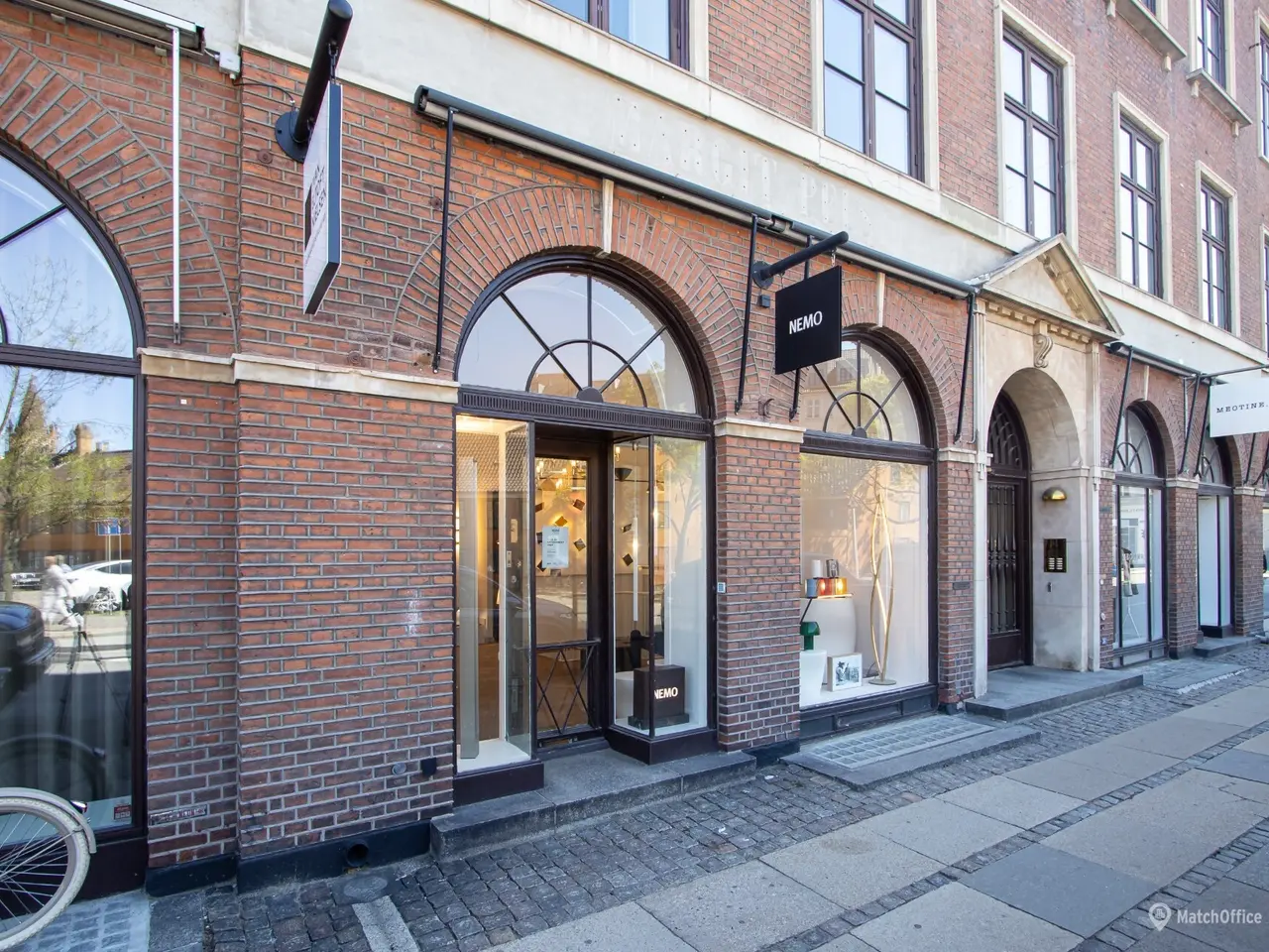 Billede 6 - Butik med store facadevinduer
