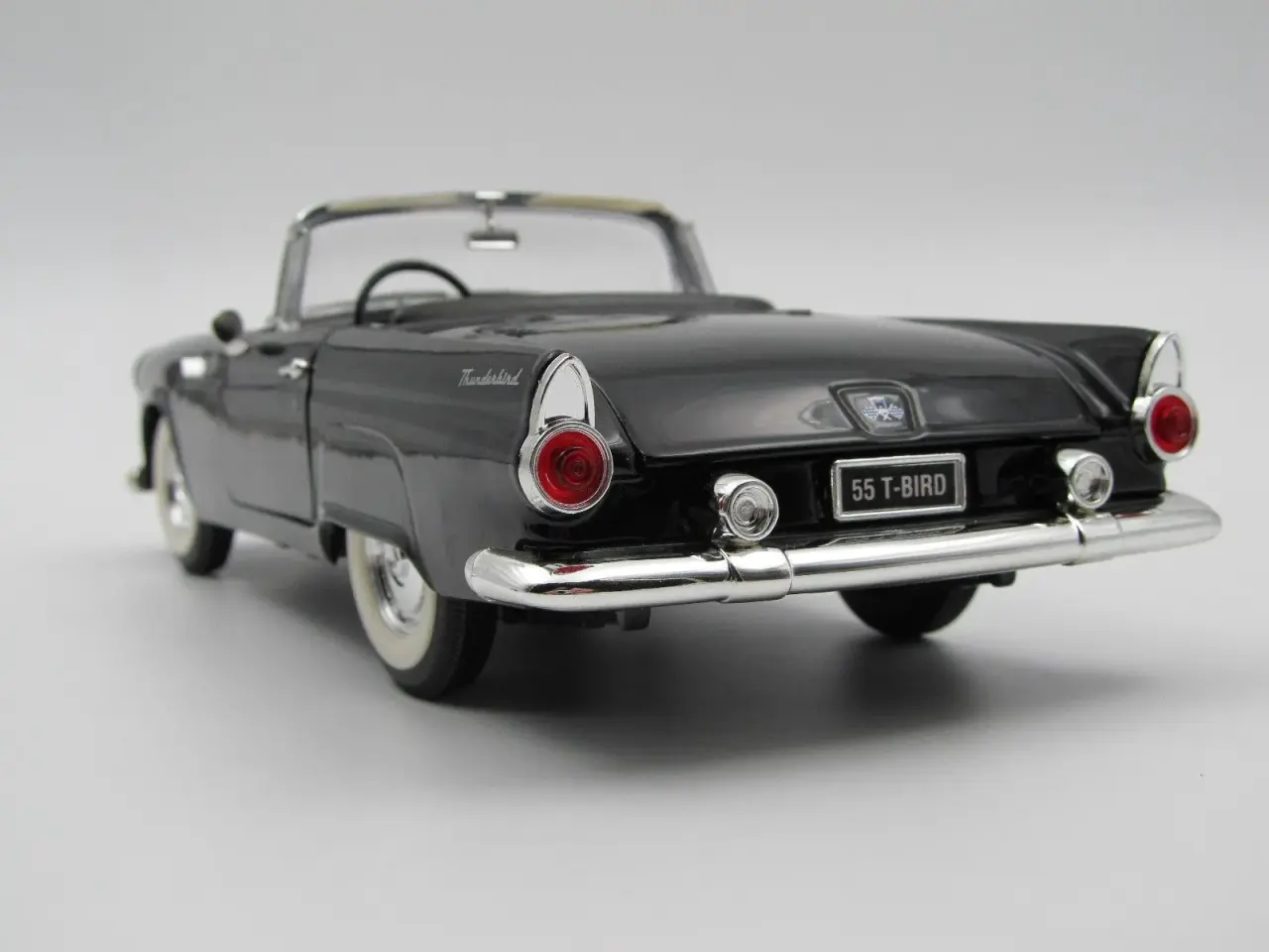 Billede 5 - 1955 Ford Thunderbird Hardtop 1:18 Farve: Sort