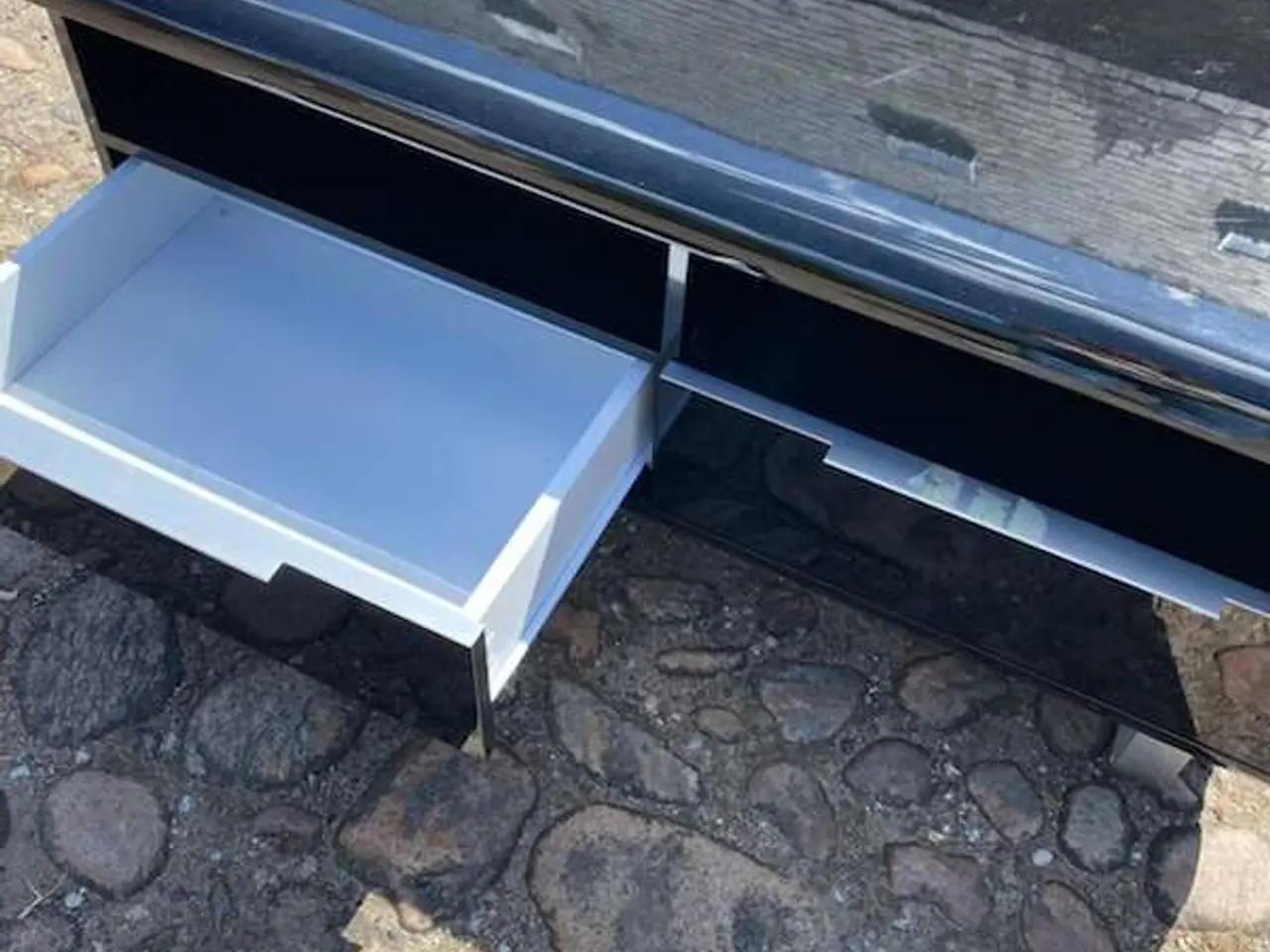 Billede 1 - Brugt tv bord sælges