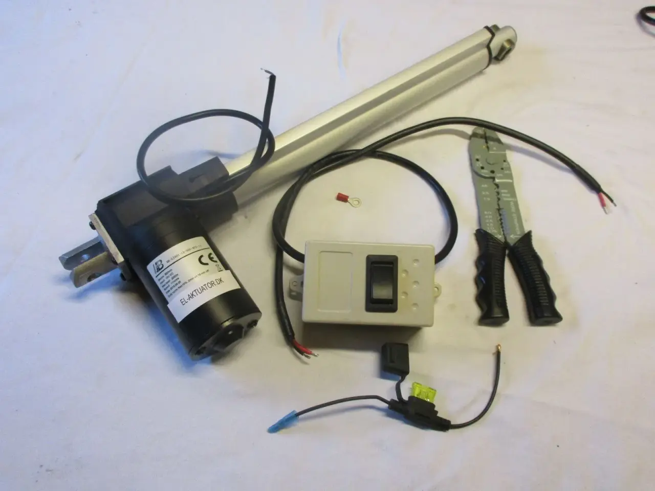 Billede 1 - 12 v aktuator