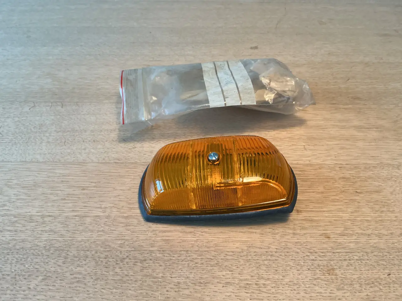 Billede 1 - Hella blinklygteglas gammel/ ubrugt