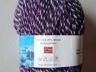 Blandet garnpakke med flere nøgler