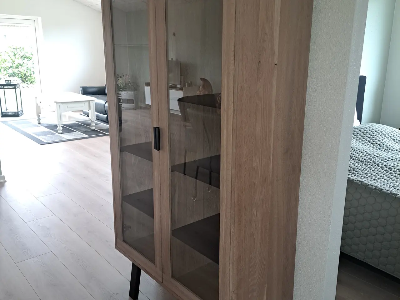 Billede 1 - Skab, barskab, porcelæn.