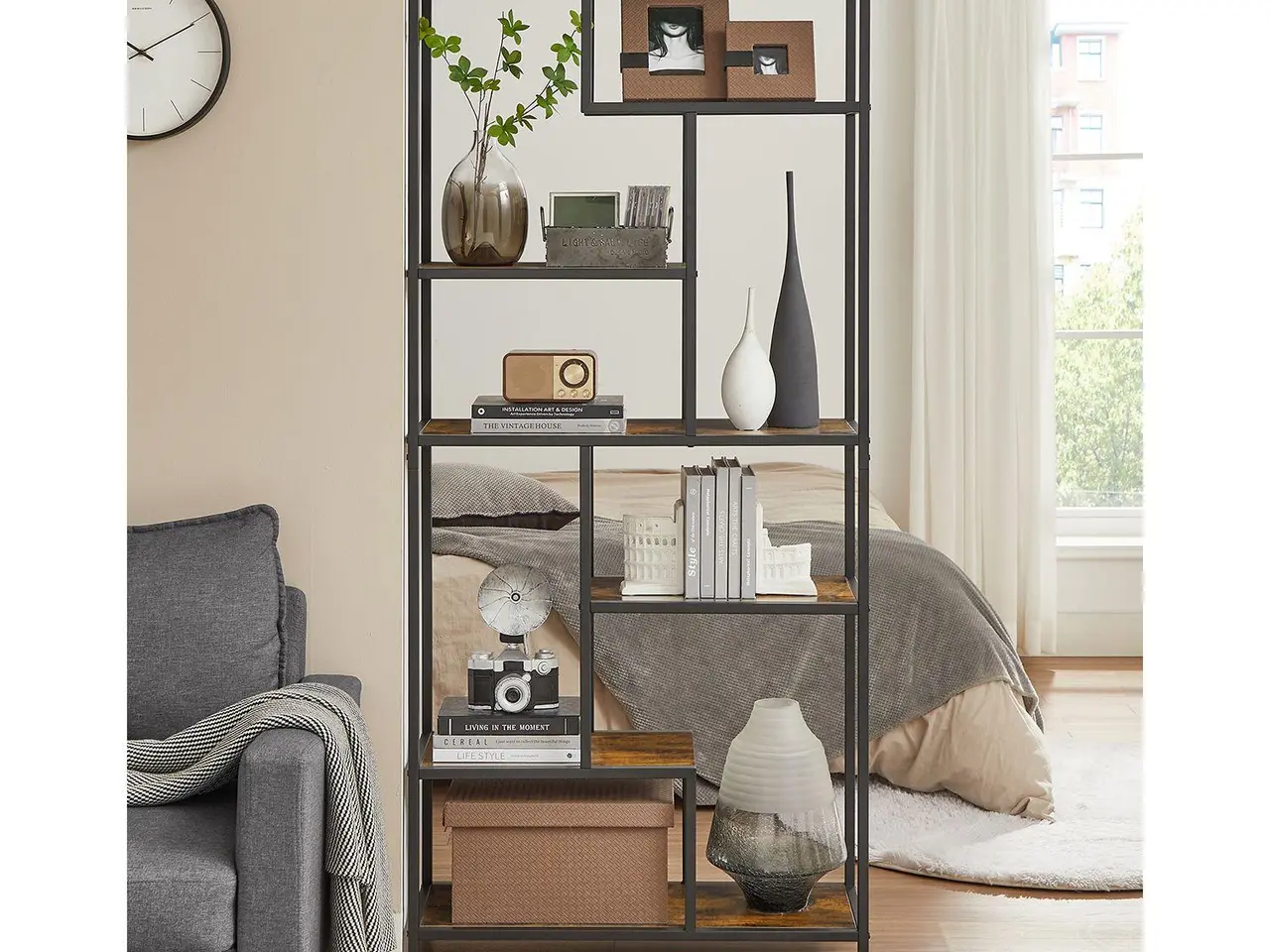 Billede 3 - Bogreol med 6 hylder i rustik brun og sort - 30 x 80 x 180 cm