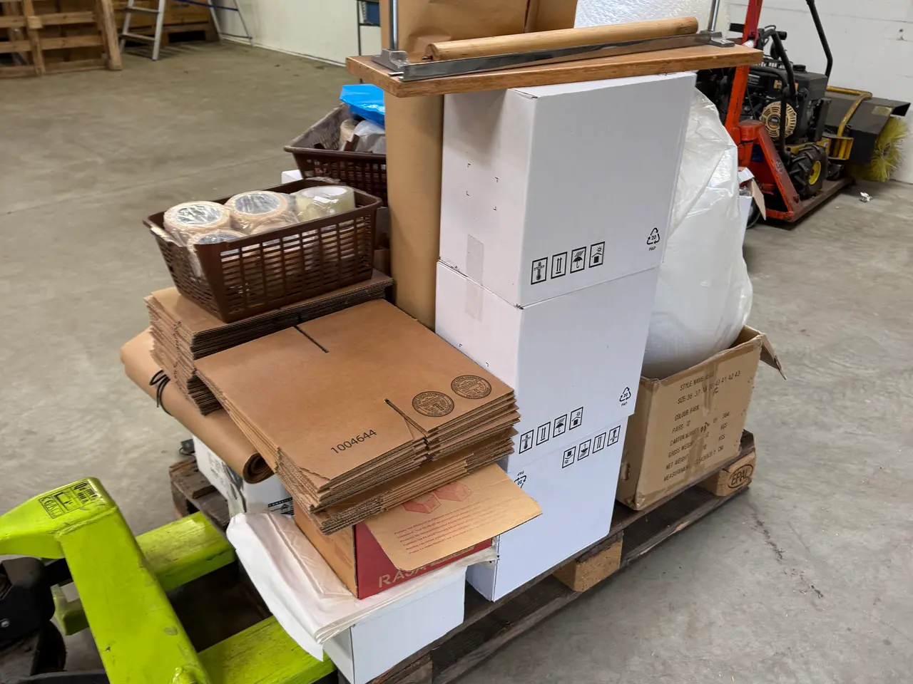 Billede 1 - DIVERSE FORSENDELSES/INDPAKNINGS MATERIALER
