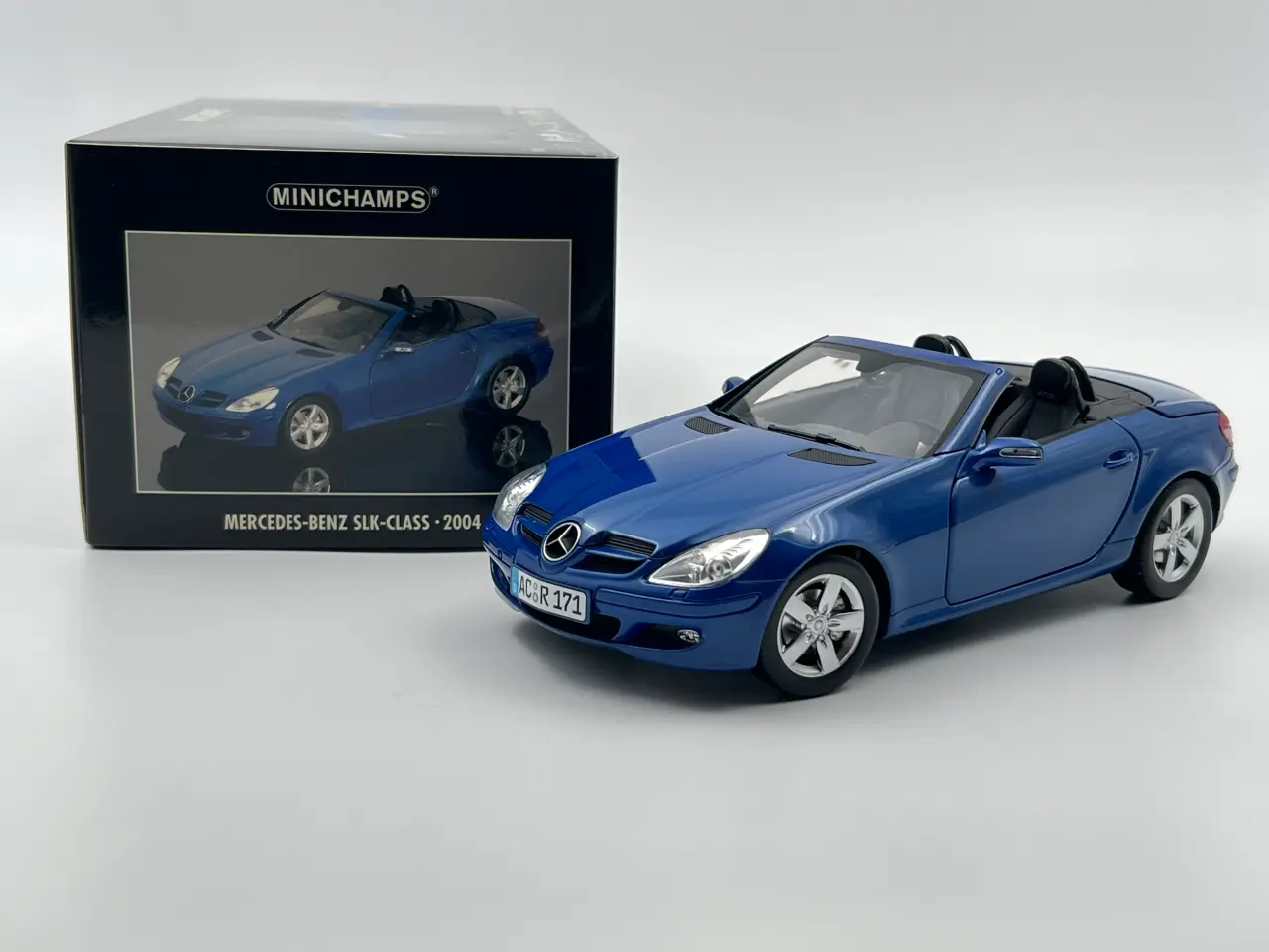 Billede 1 - 2004 Mercedes-Benz SLK 1:18 Sjælden udbudt model