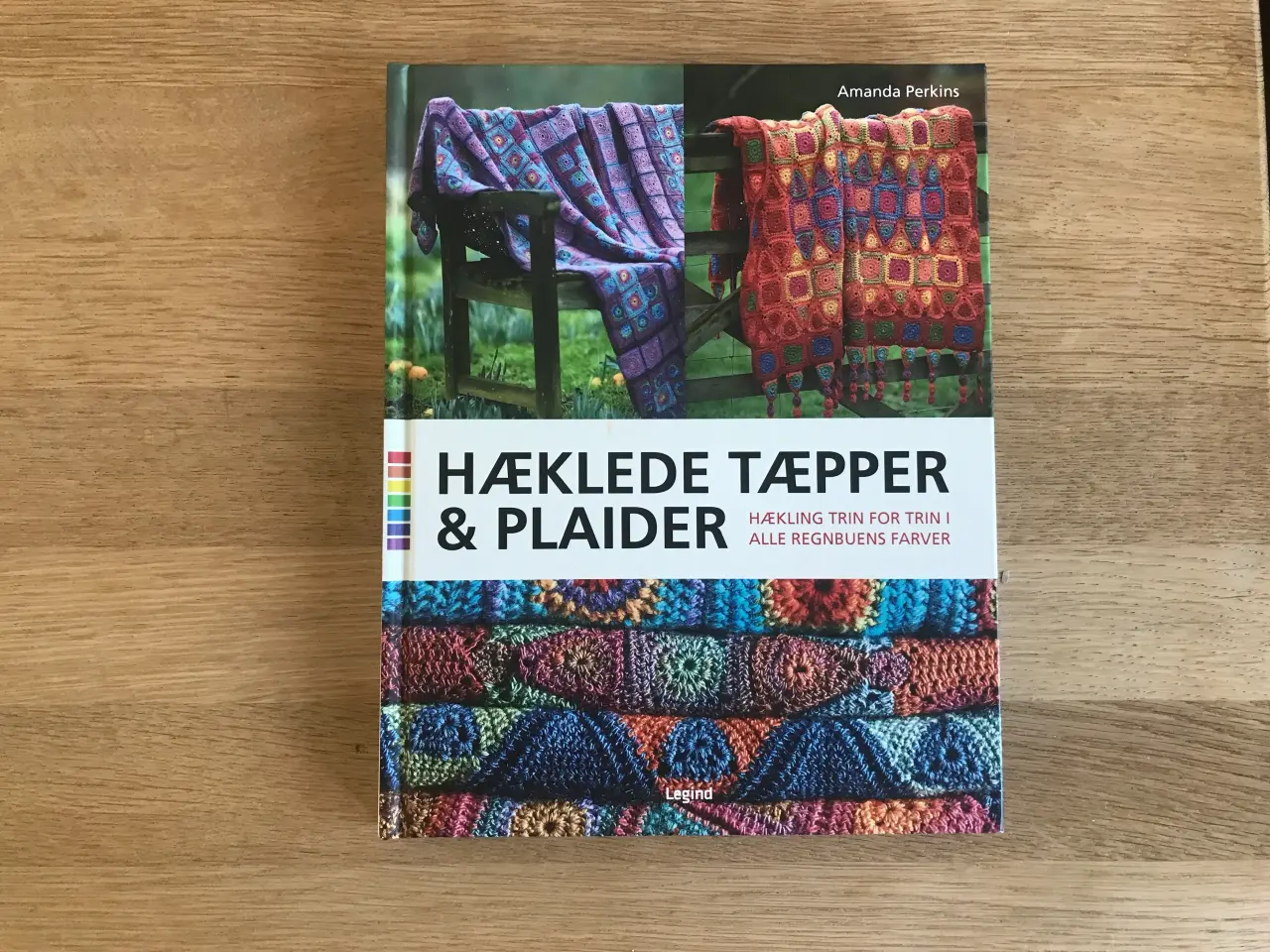 Billede 1 - HÆKLEDE TÆPPER & PLAIDER