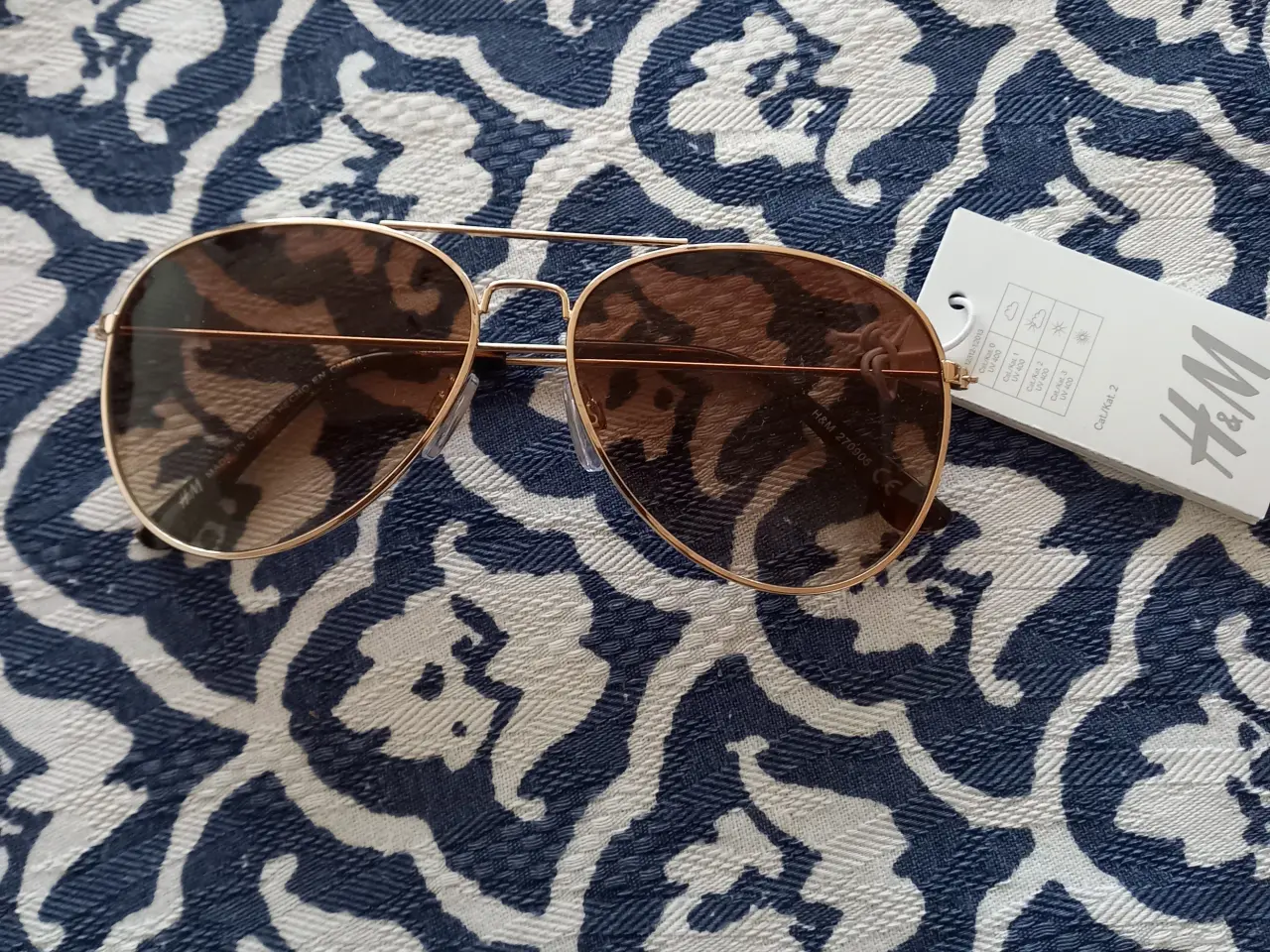 Billede 3 - Solbriller fra H & M