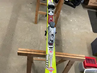 MOTO K2 SKIS