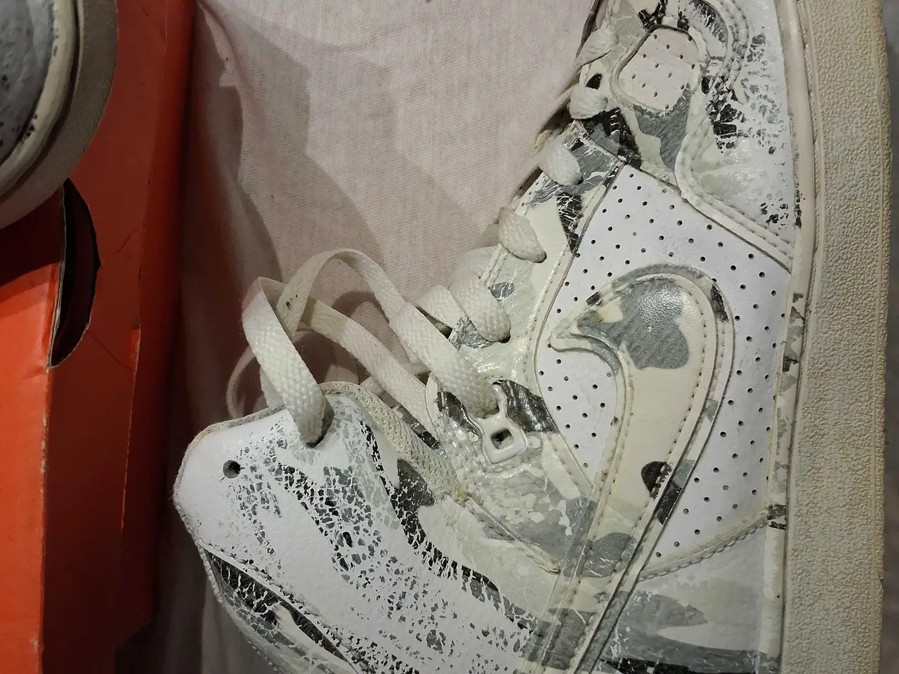 Billede 1 - Nike ,hvid sne camo
