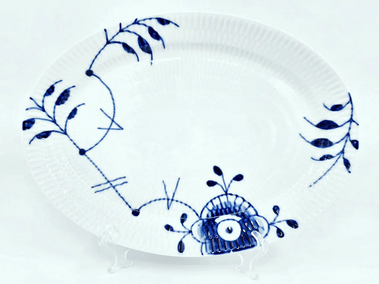 Billede 1 - Blå Mega Riflet Oval Tallerken nr. 626. sortering 1