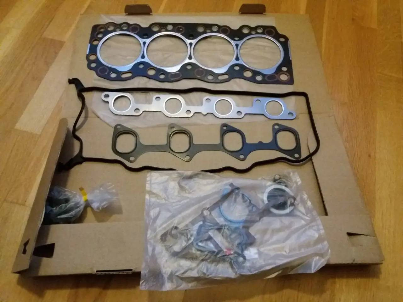 Billede 3 - Ventilslibesæt Toyota Hiace - Hilux