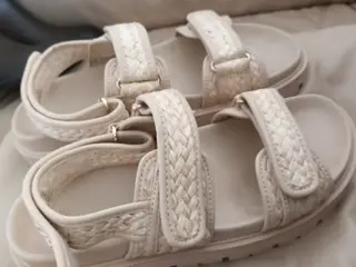 SUPER LÆKRE SANDALER FRA HM STR 42 BRUGT FÅ GANGE