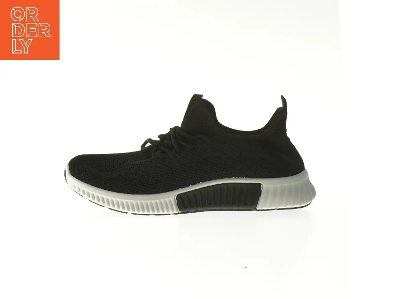 Billede 1 - Sort striksneaker fra Crosshatch (str. 39 )