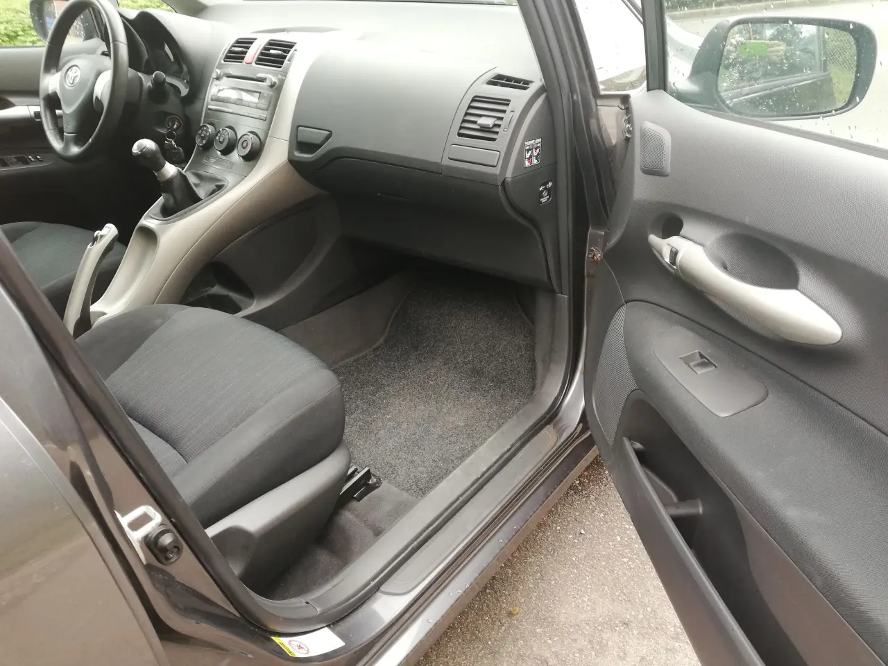 Billede 15 - TOYOTA AURIS 1,6 124hk 5-DØRS HB 146000km