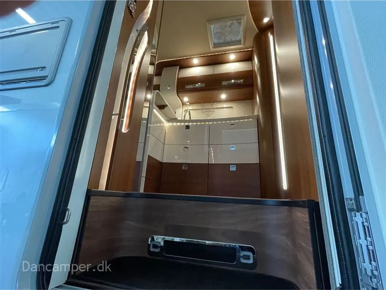 Billede 42 - 2025 - Carthago liner-for-two 53 L   Fabriksny luxuscamper