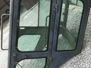 Bobcat minigraver Gl. DØR X 320 322 323 325 KØBES