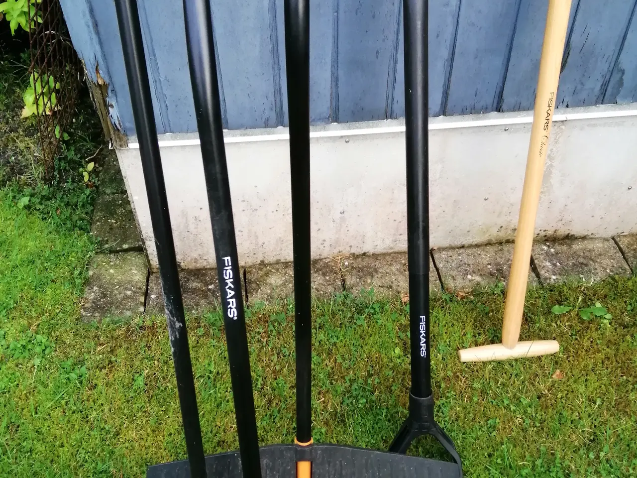 Billede 2 - FISKARS Haveredskaber