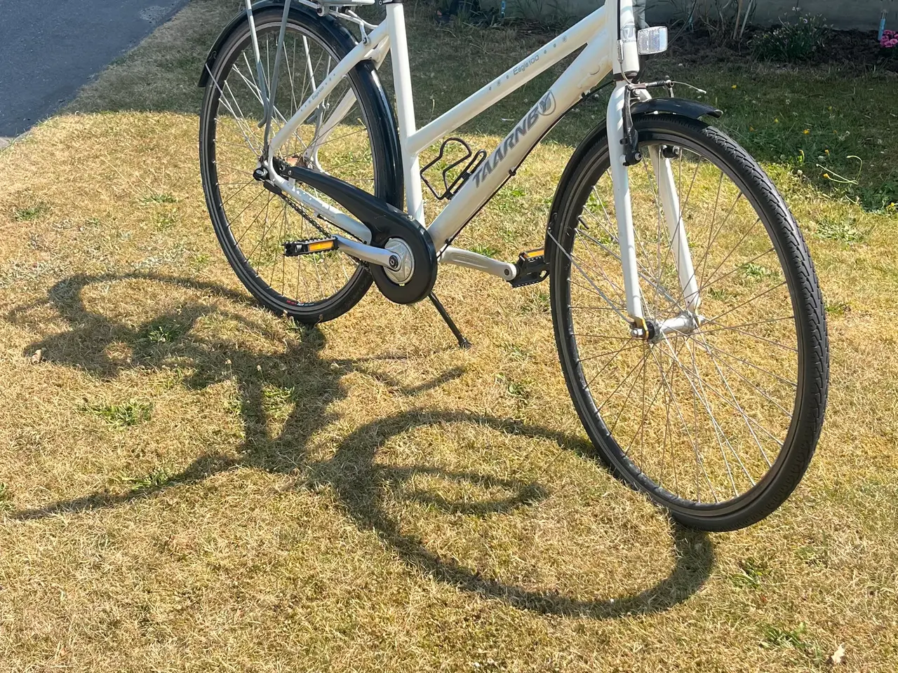 Billede 1 - cykel 28tomme dæk
