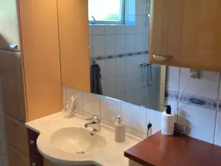 Badeværelses møbel med spejl
