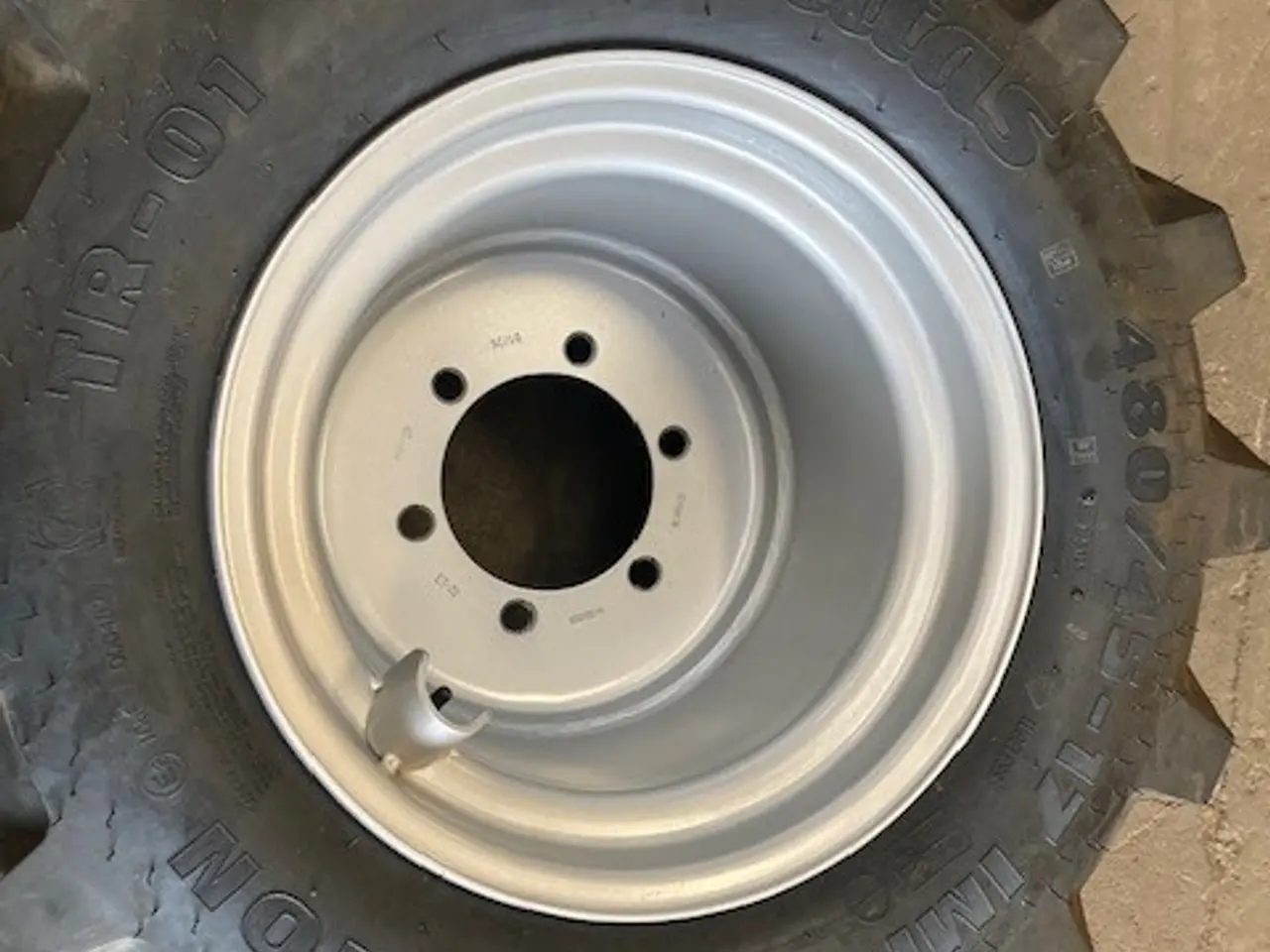 Billede 4 - Minilæsserhjul 480/45x17 Mitas