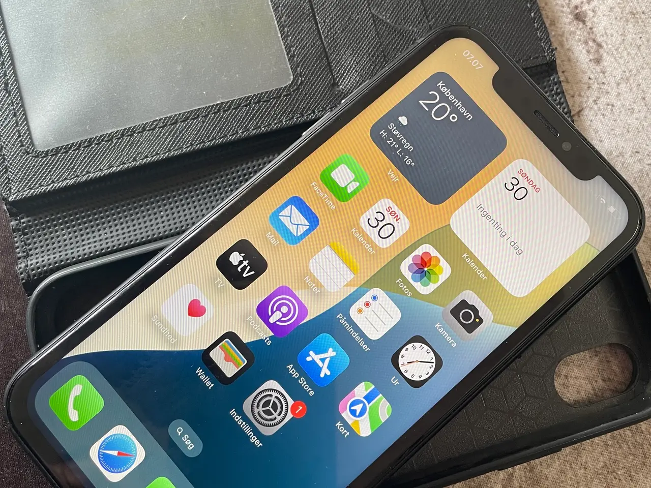 Billede 1 - Iphone XR 64GB med Flipcover