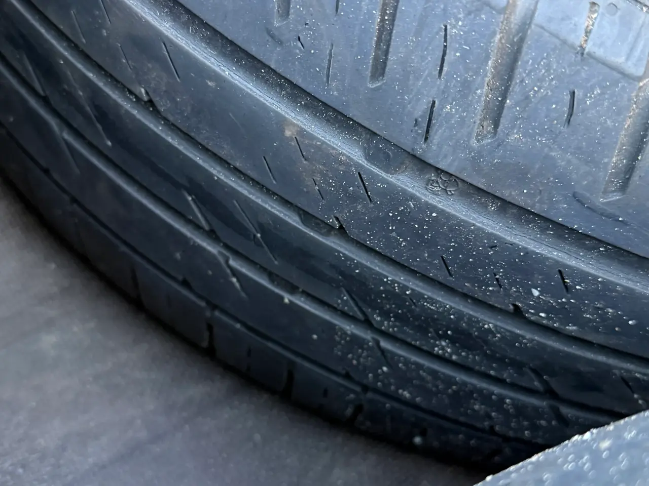 Billede 3 - Alufælge med dæk.Passer til AUDI A4