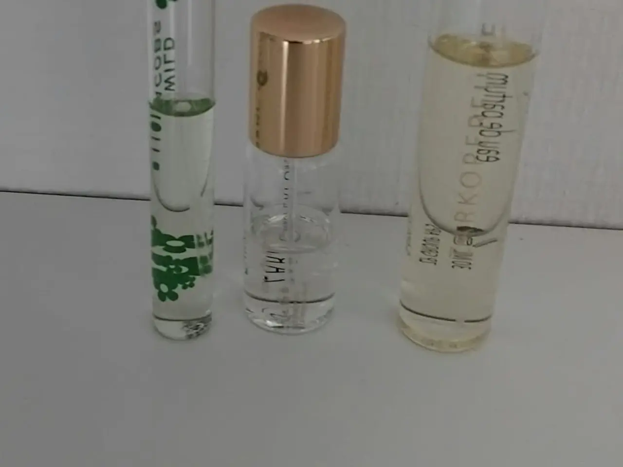 Billede 1 - Zarkoparfume og Marc Jacobs. I alt ca 25 - 30 ml