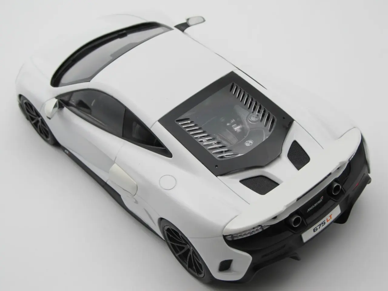 Billede 6 - 2015 McLaren 675LT fra Kyosho - 1:18