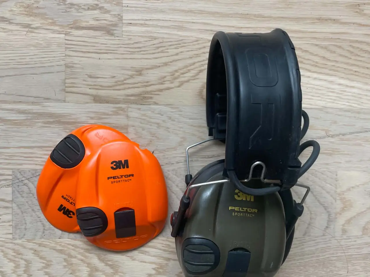 Billede 2 - Peltor 3M høreværn med orange og grønne skaller