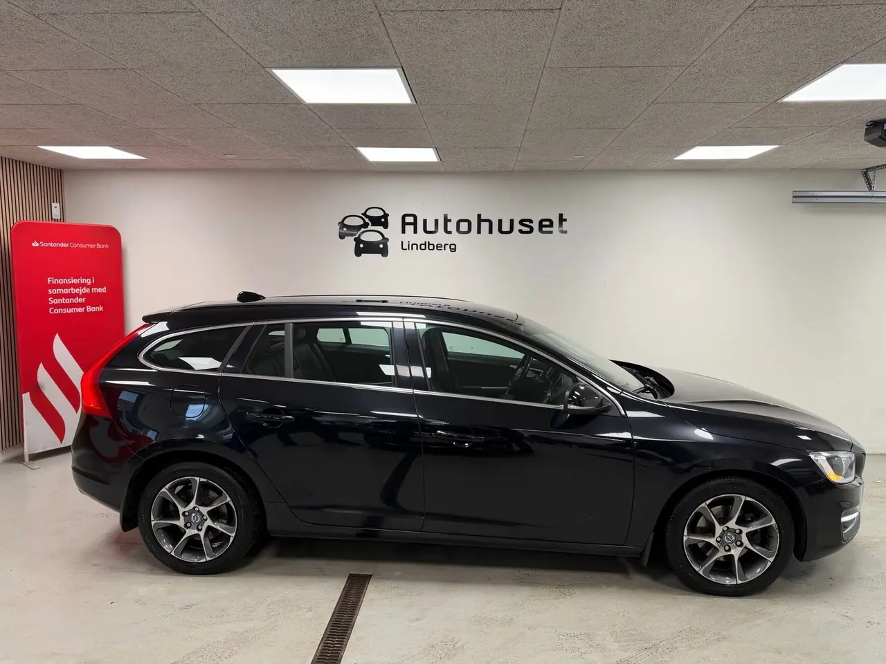 Billede 3 - Volvo V60 2,0 D3 Momentum 136HK Stc 6g