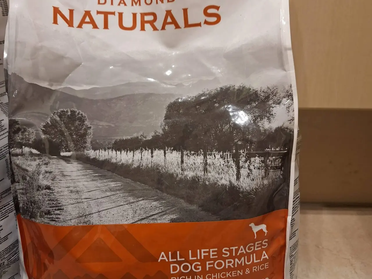 Billede 2 - Diamond Naturals hundefoder sælges..