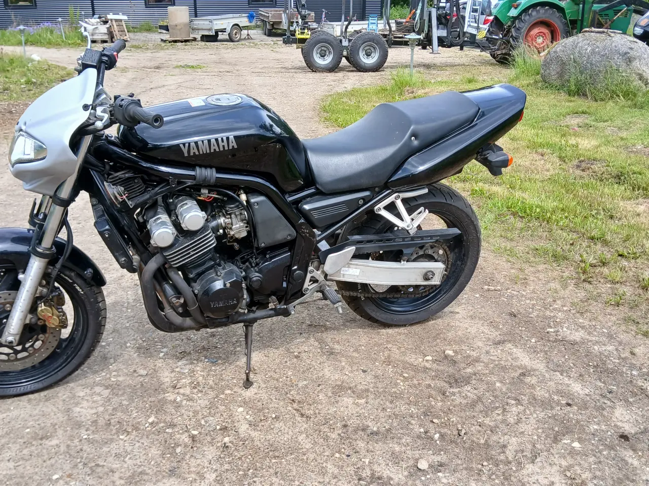 Billede 2 - Yamaha FZ 400 Fazer