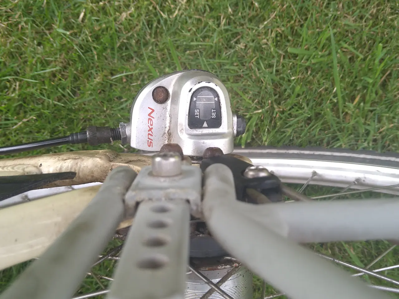 Billede 4 - Pigecykel 24" hjul sælges.