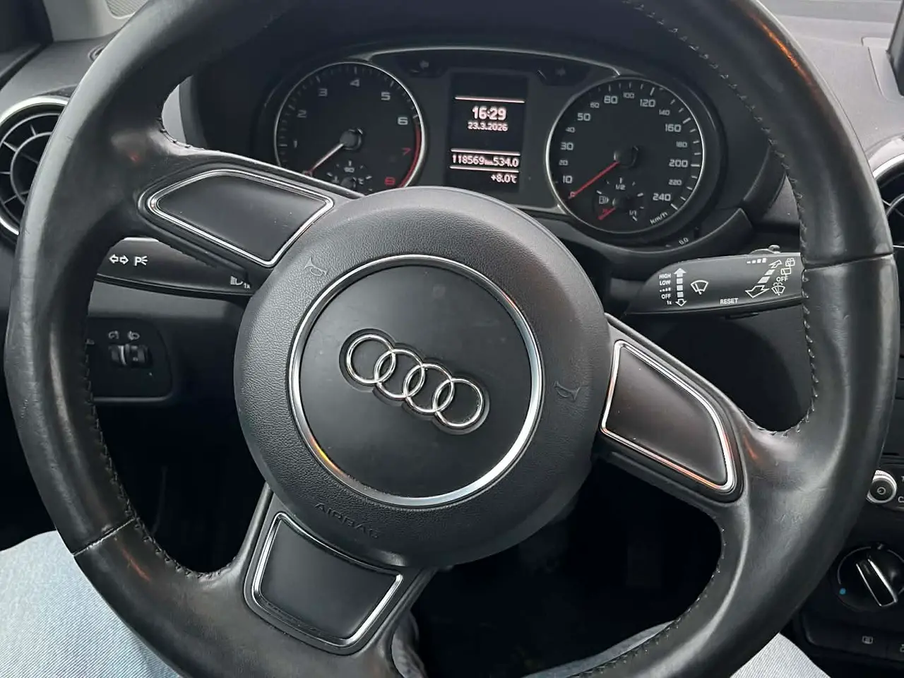 Billede 6 - Der skal ny motor i