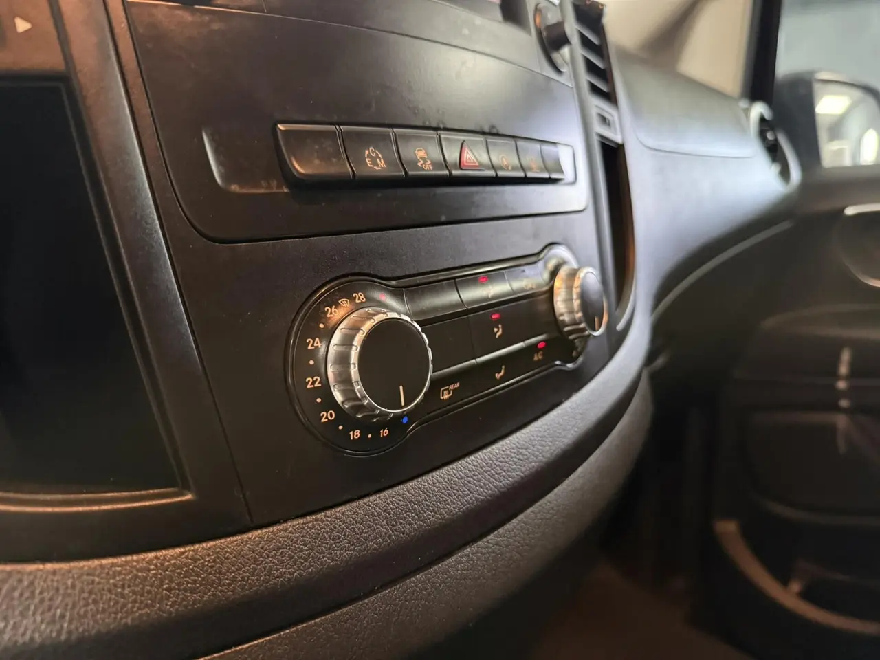 Billede 10 - Mercedes-Benz Vito 119 Lang 2,1 Bluetec Standard 190HK Van Aut.